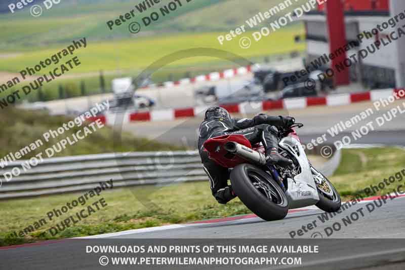 cadwell no limits trackday;cadwell park;cadwell park photographs;cadwell trackday photographs;enduro digital images;event digital images;eventdigitalimages;navarra;no limits trackdays;peter wileman photography;racing digital images;trackday digital images;trackday photos